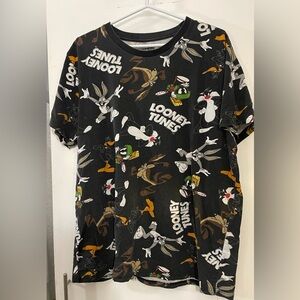 Men’s looney toones shirt